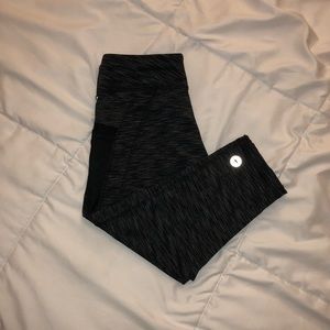 AVIA CROPPED LEGGINGS (WITH POCKETS)